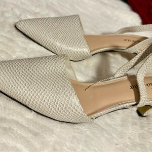 Bella Vita Cream Textured Heels